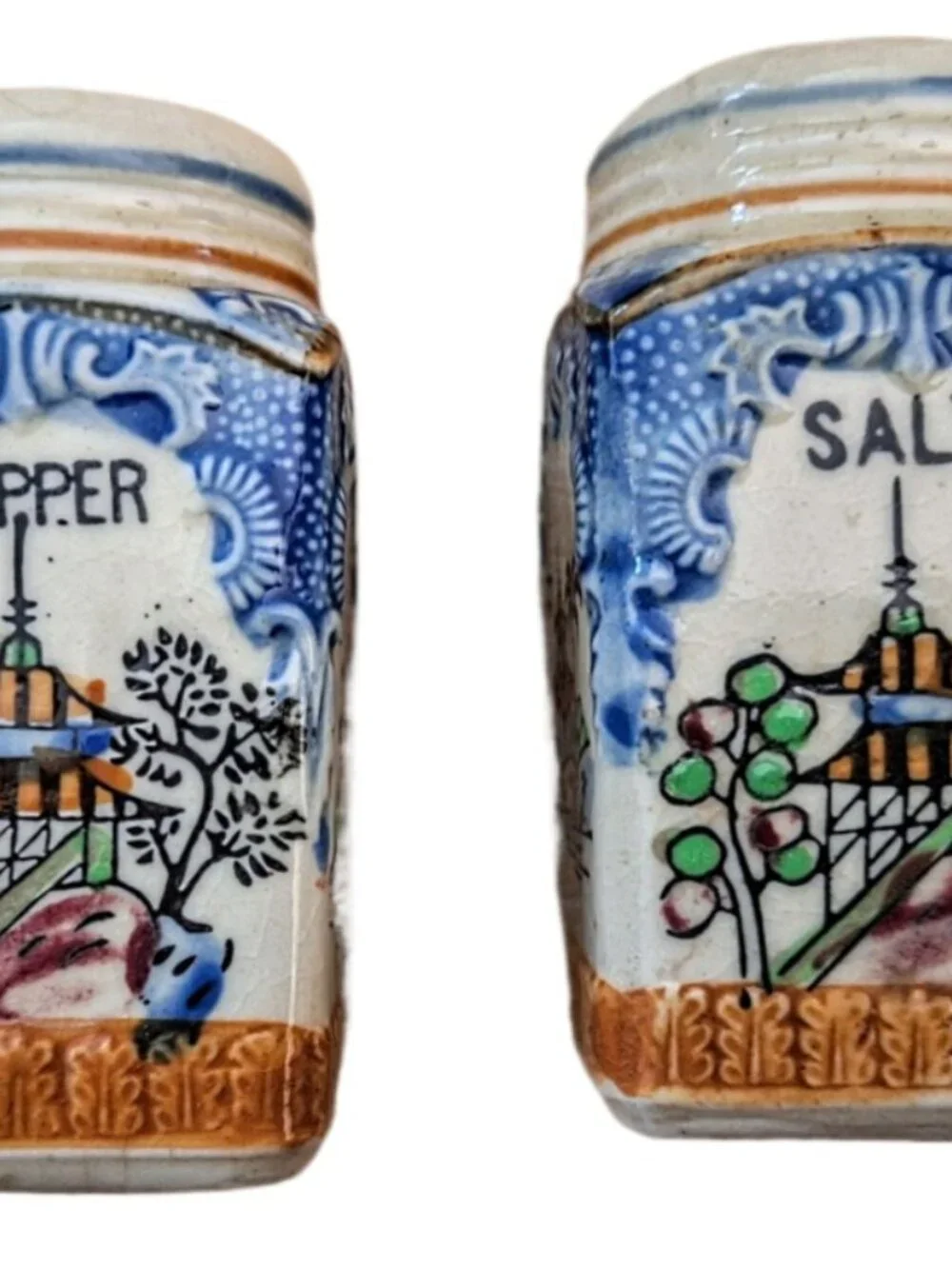 Vintage Hand painted Japanese Pagoda Design Salt and Pepper Shakers Japan